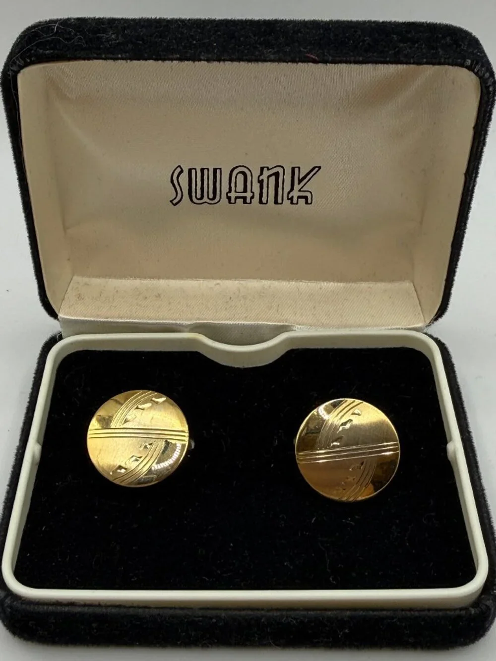 NIB Vintage Swank Gold Toned Cufflink Set